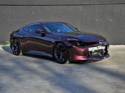 Used 2024 Nissan Z Performance w/ Floor Mat Package image 1