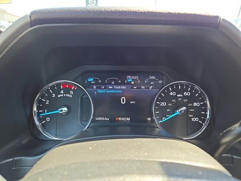 Used 2021 Ford F450 Platinum w/ FX4 Off-Road Package AWD/4WD image 23