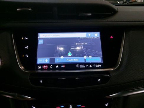 Used 2025 Cadillac XT5 Sportv w/ Technology Package image 22