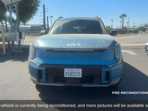 Used 2024 Kia EV9 GT-Line AWD/4WD image 2
