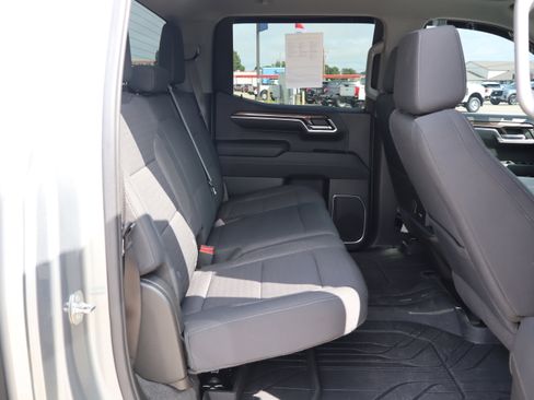 Used 2023 Chevrolet Silverado 1500 RST w/ Redline Edition AWD/4WD image 11