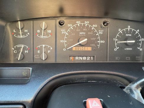 Used 1996 Ford Bronco Eddie Bauer image 15
