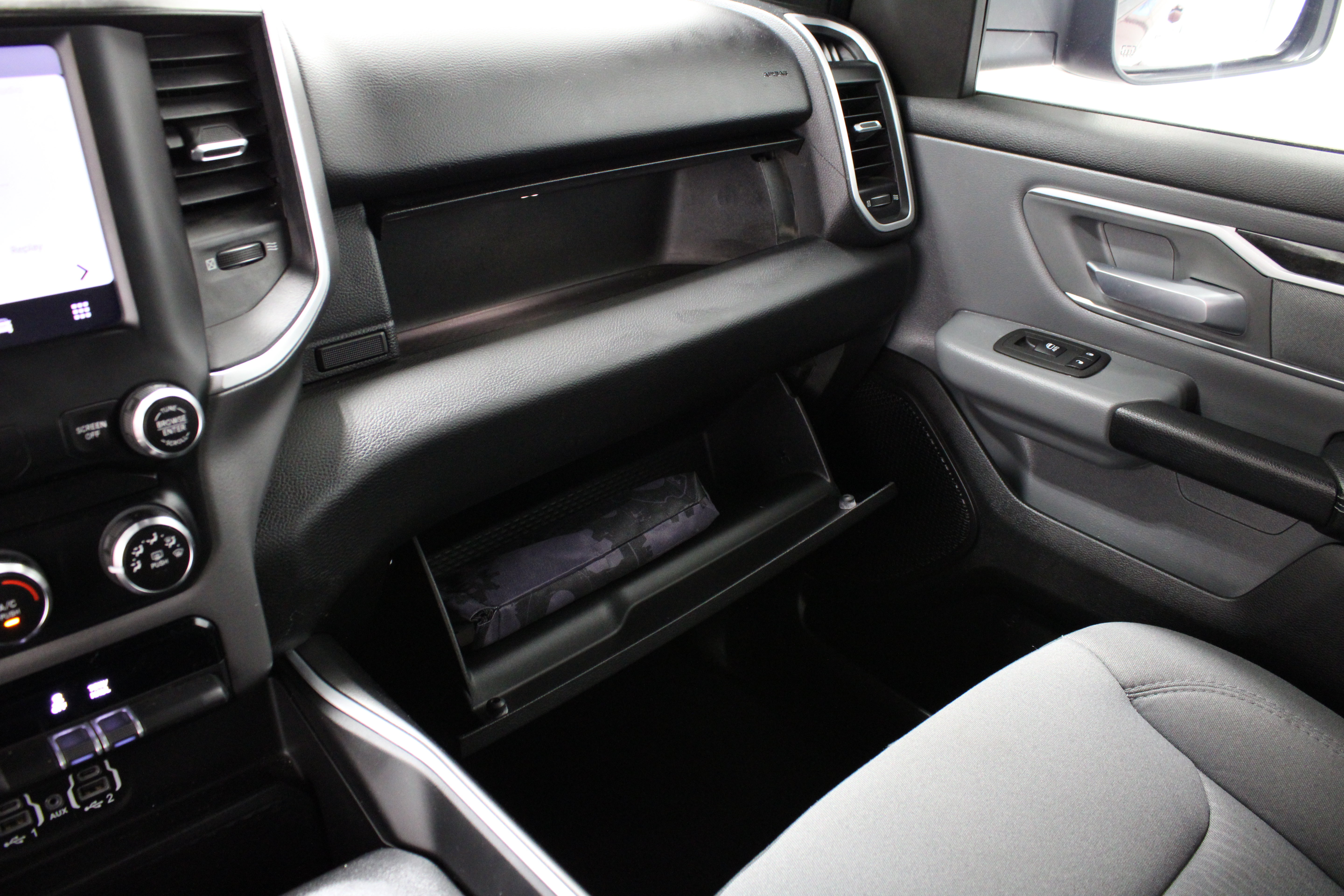 Used 2022 RAM 1500 Lone Star AWD/4WD image 25
