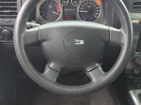 Used 2009 HUMMER H3 w/ Chrome Appearance Package AWD/4WD image 9