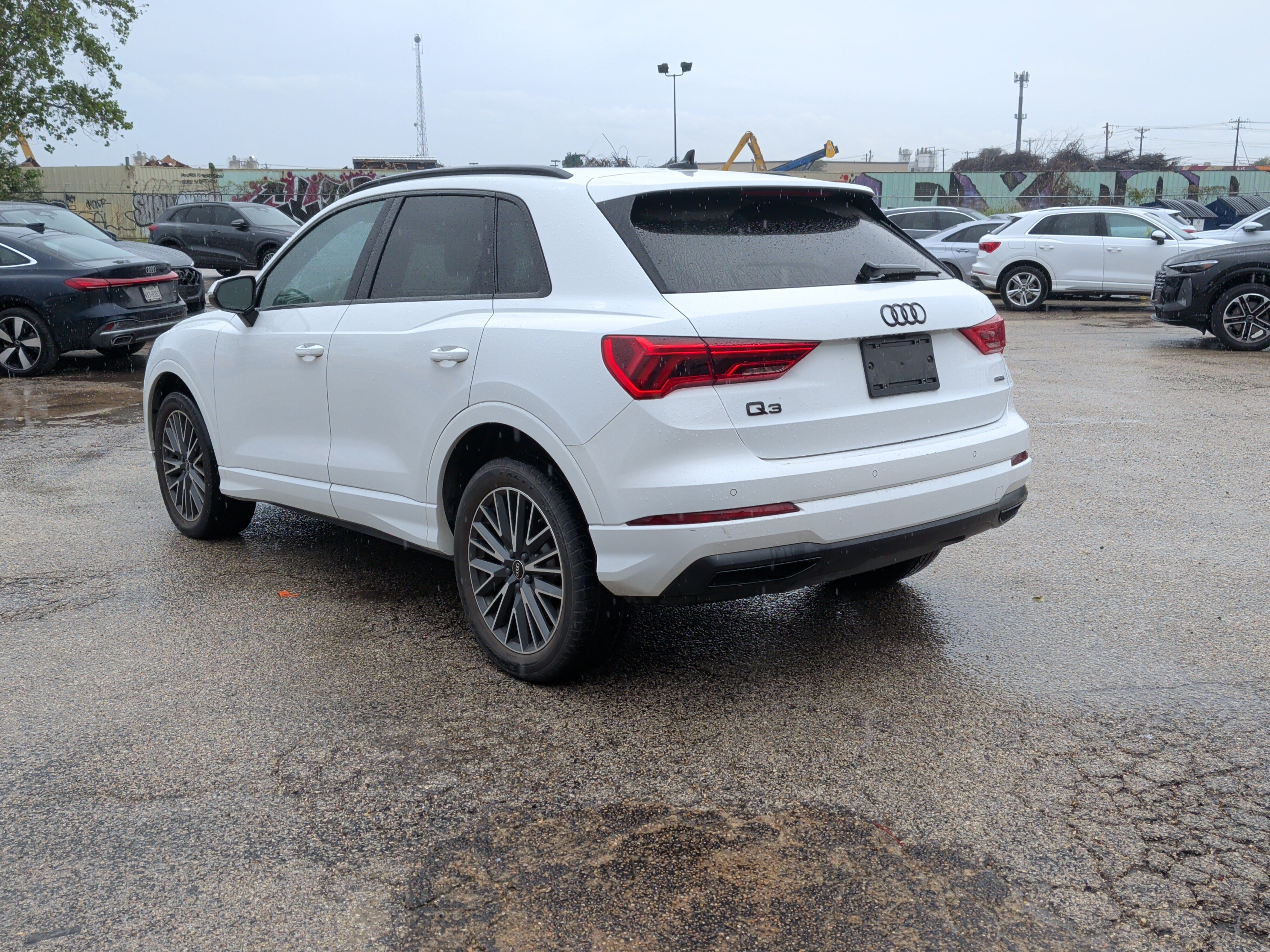 Certified 2023 Audi Q3 2.0T Premium w/ Convenience Package AWD/4WD image 8