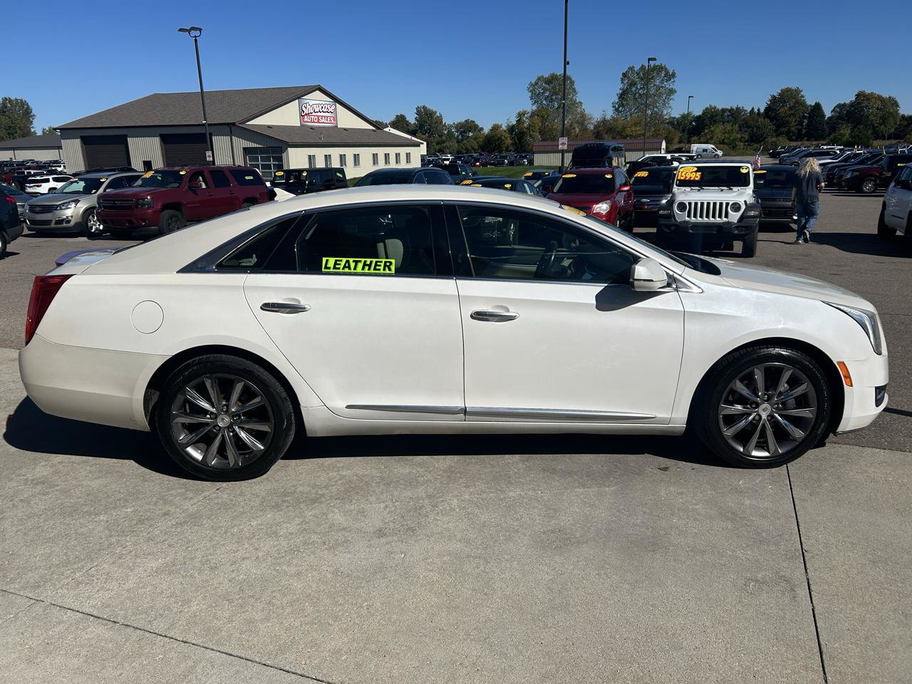 Used 2013 Cadillac XTS FWD image 4