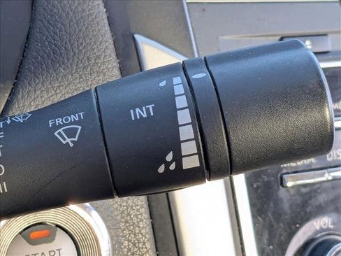 Used 2016 Nissan Altima 2.5 SV image 9