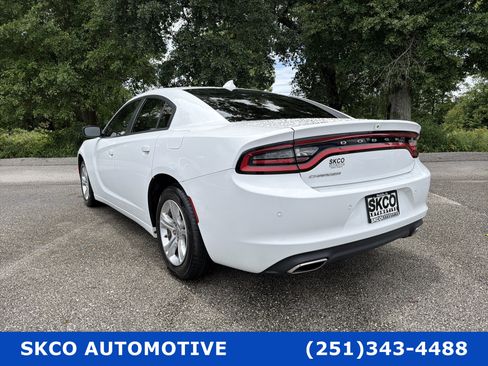Used 2023 Dodge Charger SXT RWD image 3