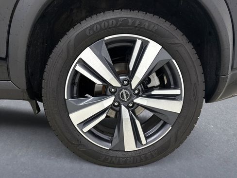 Used 2023 Nissan Rogue SL image 20