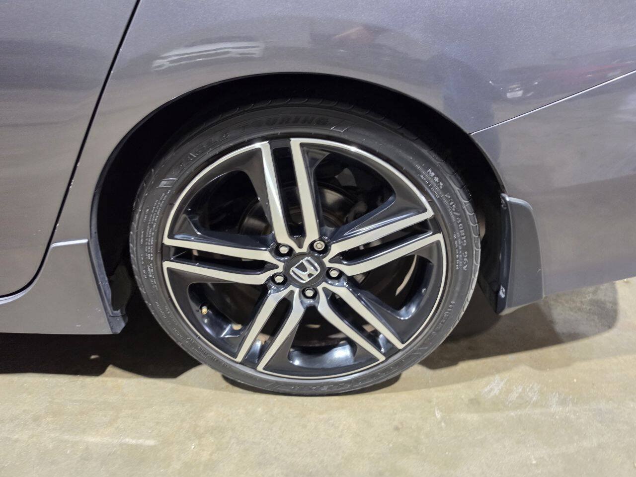 Used 2016 Honda Accord Sport image 22