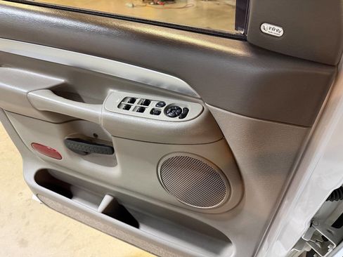 Used 2005 Dodge Ram 3500 Truck SLT image 49