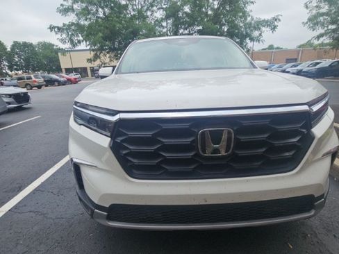 Used 2023 Honda Pilot EX-L image 4