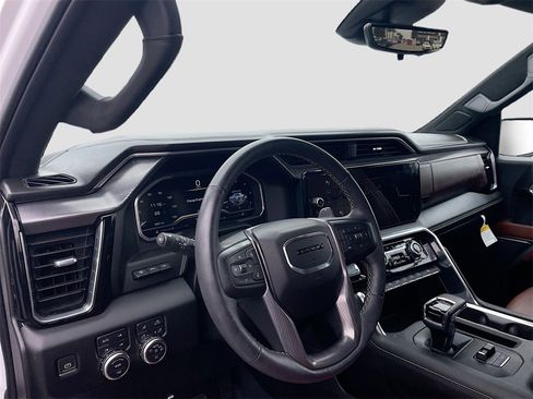 Used 2023 GMC Sierra 1500 Denali Ultimate image 12