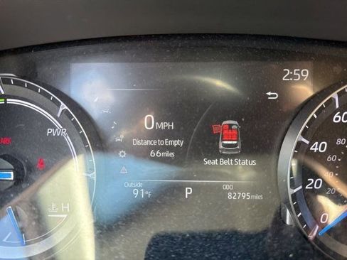 Used 2020 Toyota Highlander XLE image 12