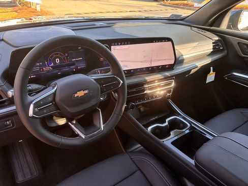 New 2026 Chevrolet Traverse LT w/ Driver Confidence Package image 19