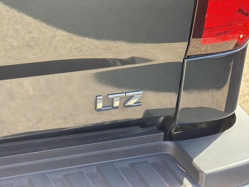 Used 2019 Chevrolet Silverado 2500 LTZ w/ Duramax Plus Package AWD/4WD image 29