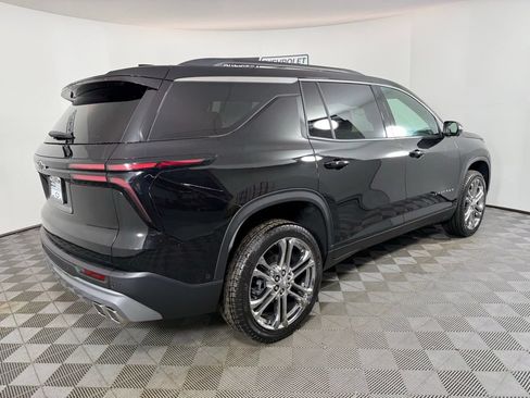 New 2025 Chevrolet Traverse LT w/ Enhanced Driving Package FWD image 6