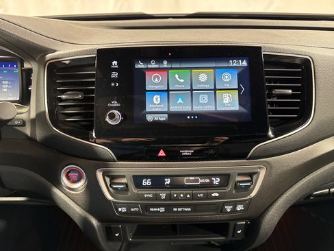 Certified 2025 Honda Passport TrailSport image 17