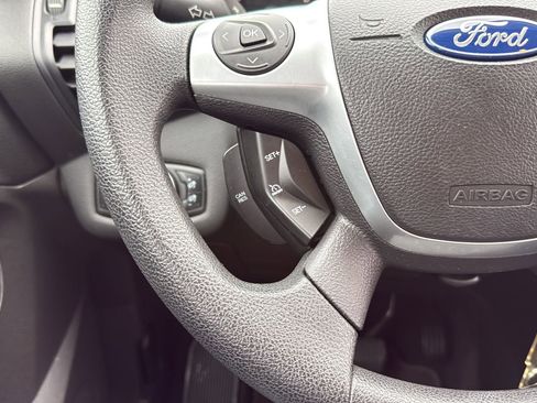 Used 2016 Ford Escape SE FWD image 12
