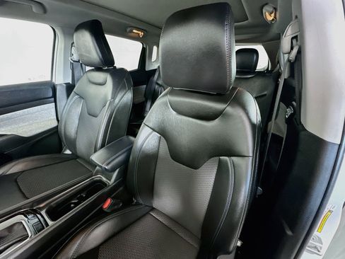 Used 2022 Jeep Compass Latitude w/ Sun and Sound Group FWD image 20