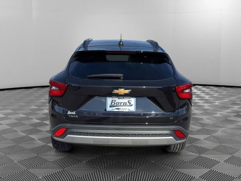 New 2026 Chevrolet Trax LT w/ Sunroof Package image 6