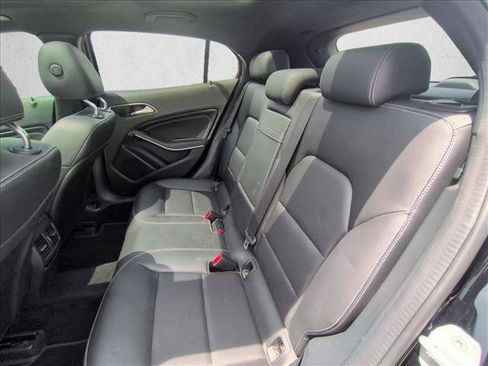Used 2018 Mercedes-Benz GLA 250 image 19