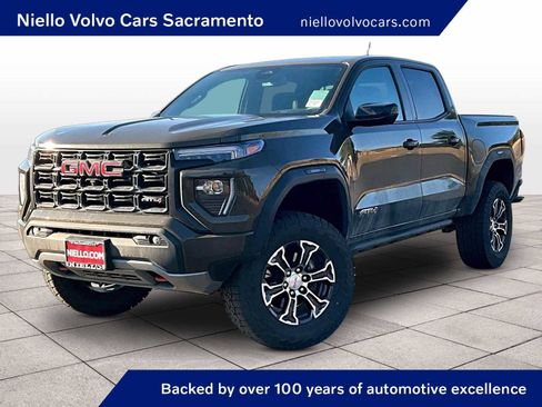 Used 2023 GMC Canyon AT4 w/ Technology Package image 1