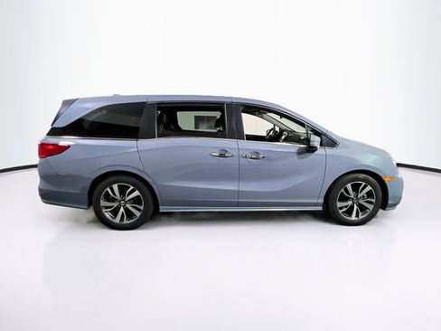 Used 2023 Honda Odyssey Touring image 4