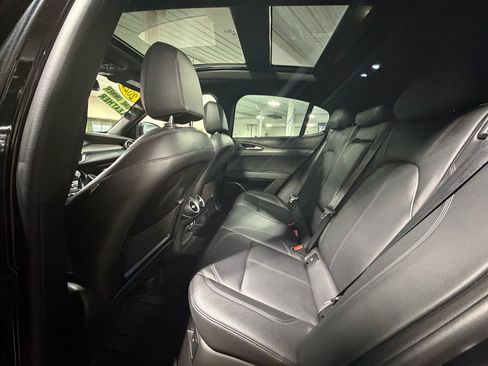 Used 2022 Alfa Romeo Stelvio Ti AWD/4WD image 9
