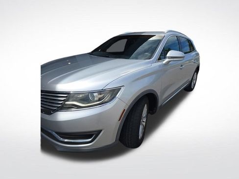 Used 2016 Lincoln MKX Premiere FWD image 3