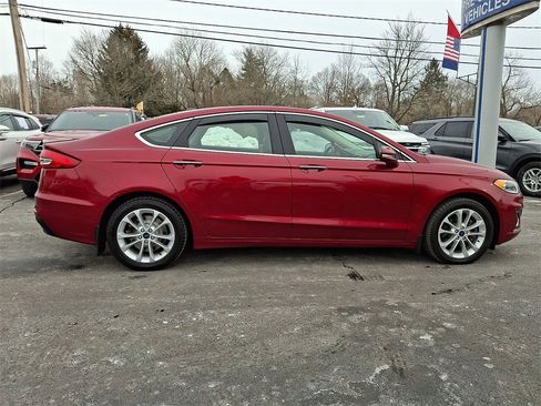 Used 2019 Ford Fusion Energi Titanium image 8