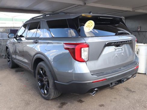 Used 2023 Ford Explorer ST-Line w/ Class IV Trailer Tow Package RWD image 5