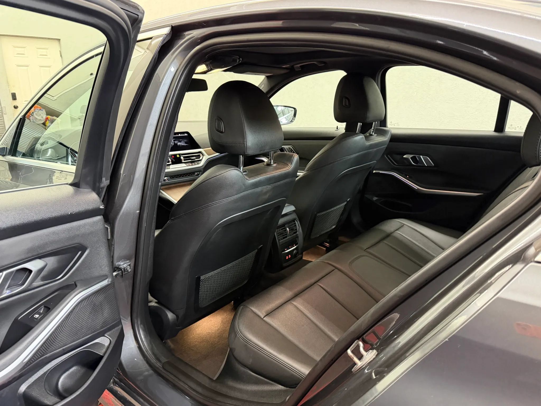 Used 2019 BMW 330i xDrive Sedan w/ Premium Package AWD/4WD image 14