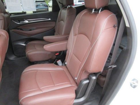 Used 2021 Buick Enclave Avenir w/ Avenir Technology Package FWD image 15