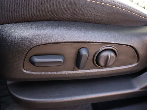 Used 2023 Chevrolet Equinox LT image 10