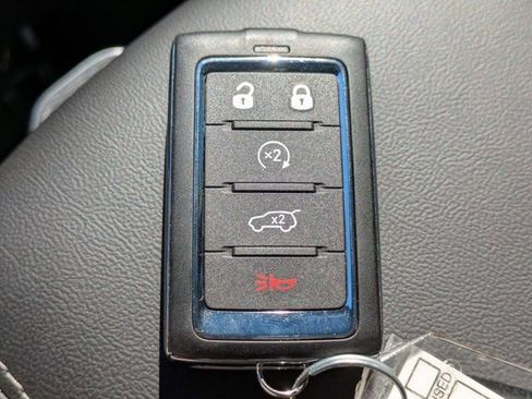 New 2025 Jeep Grand Cherokee Limited w/ Black Appearance Package image 26