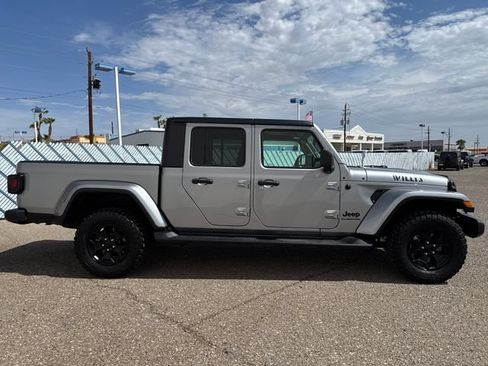 Used 2021 Jeep Gladiator Sport AWD/4WD image 6