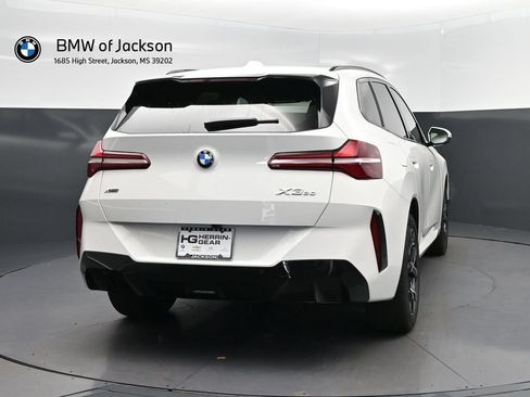 New 2026 BMW X3 xDrive30 w/ M Sport Package AWD/4WD image 7