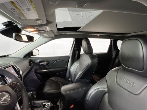 Used 2022 Jeep Cherokee Limited image 21