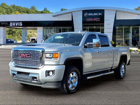 Used 2018 GMC Sierra 3500 Denali w/ Duramax Plus Package image 2