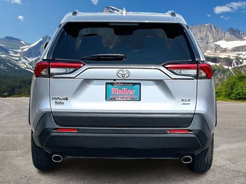 Used 2025 Toyota RAV4 XLE AWD/4WD image 4