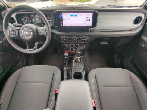 Used 2025 Jeep Wrangler Unlimited Sport S 4xe AWD/4WD image 16