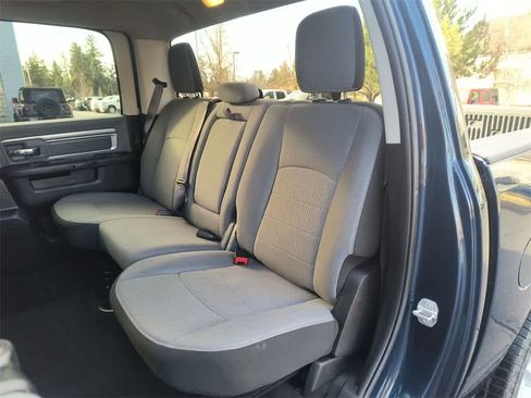 Used 2023 RAM 1500 Classic SLT image 21