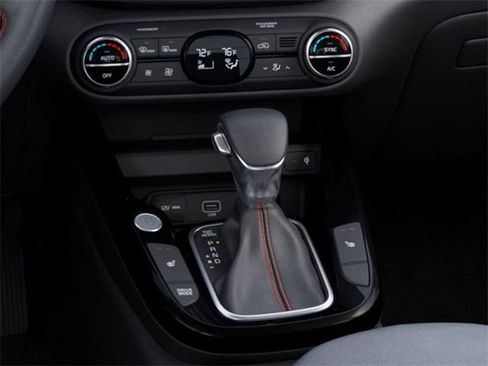 Certified 2025 Kia Soul GT-Line w/ GT-Line Technology Package FWD image 23