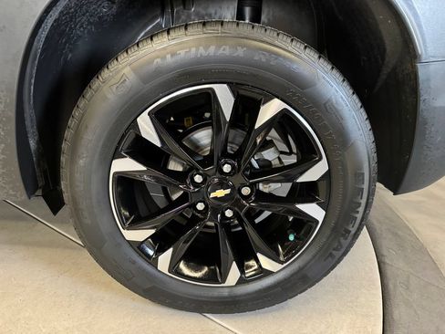 Used 2021 Chevrolet TrailBlazer LT w/ Convenience Package FWD image 25