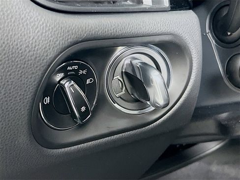 New 2026 Porsche Macan image 11