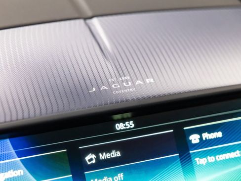 Used 2024 Jaguar F-TYPE R-Dynamic RWD image 23