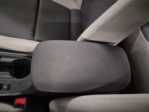 Used 2023 Toyota Corolla LE image 31