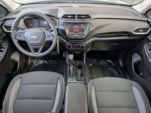 Used 2023 Chevrolet TrailBlazer LS FWD image 23