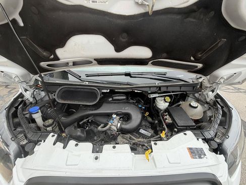Used 2015 Ford Transit 250 130 Low Roof RWD image 20